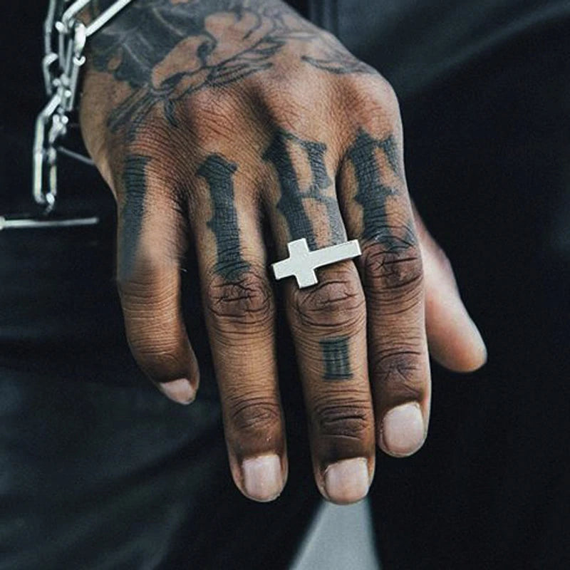 Santo Dogma — Anillo Cruz Punk Acero Inoxidable