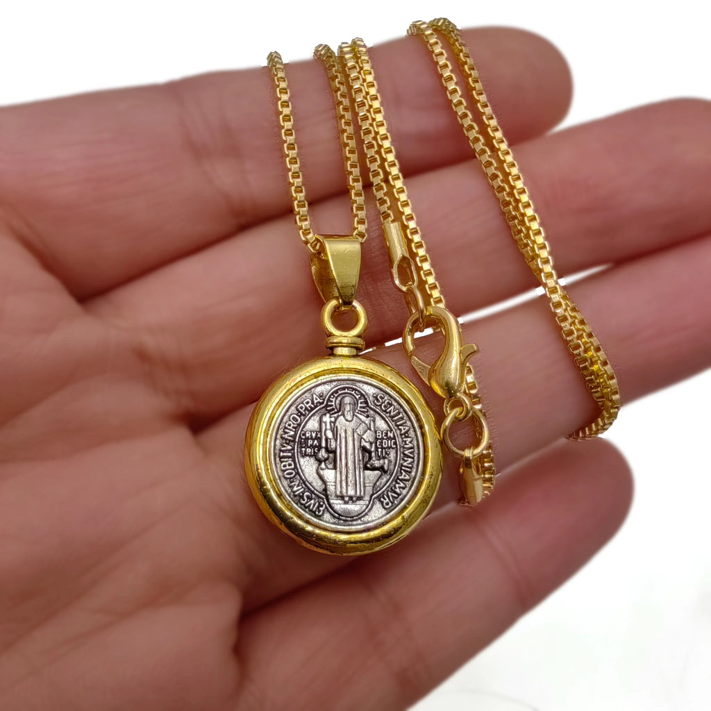 Santo Dogma — Medalla San Benito con Cadena