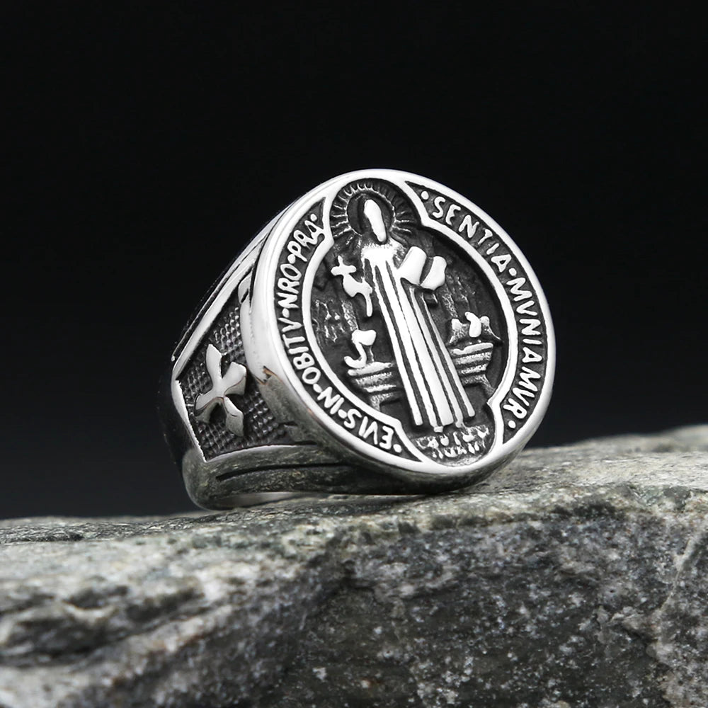 Santo Dogma — Anillo San Benito Acero Inoxidable